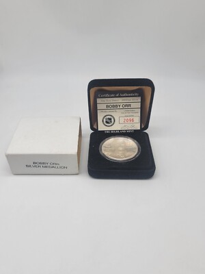 Bobby Orr Boston Bruins NHL One Troy Ounce .999 Fine Silver Medallion #2096/5000