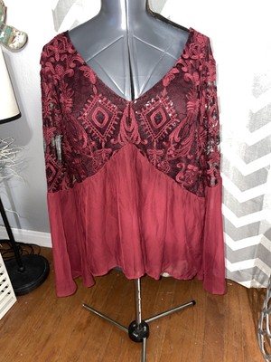 NWOT Venus Women s Plus Size 20 Romantic Red Lace Blouse Side Zipper