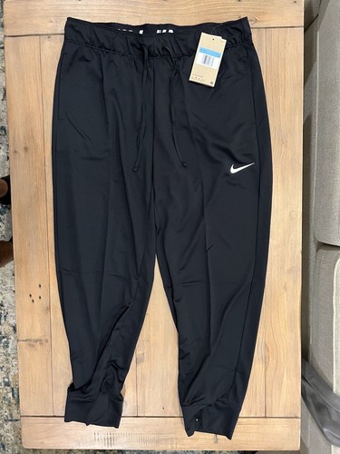Nike Dri-FIT Team Attack 7/8 Training Pant Women's Medium Black