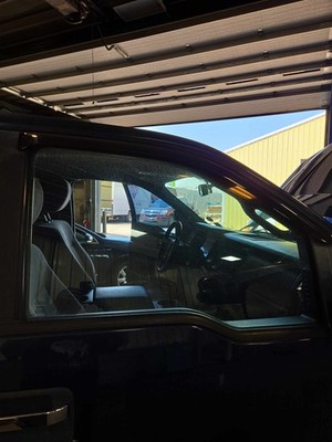 Used Right Front Door Glass fits: FORD PICKUP F150 Right 04-14