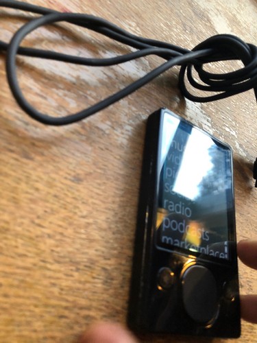 Microsoft Zune 120GB Model 1376 Digital Media Player MP3 Black New Battery