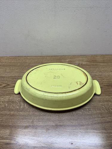 Le Creuset #28 Yellow  Oval Open Baker Enamel Cast Iron Vintage Casserole Dish