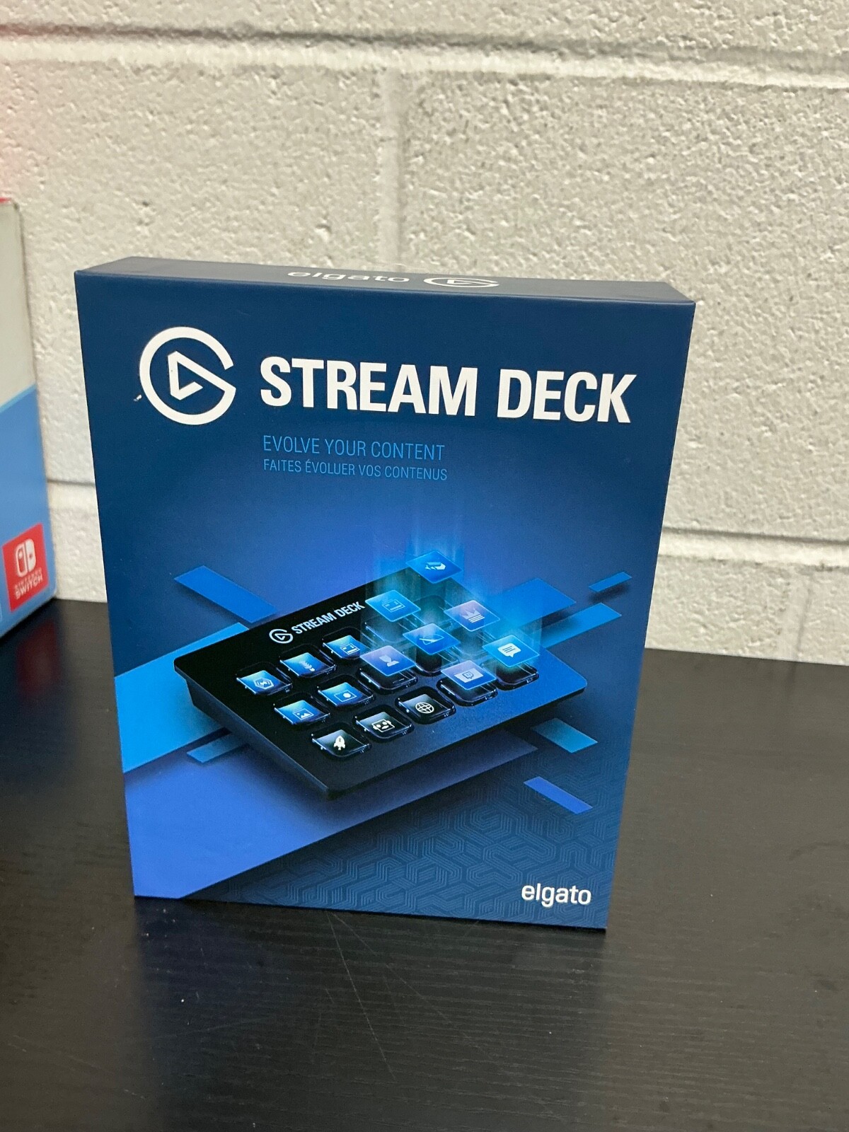 その他 Elgato Stream Deck 10GAA9901 10GAA9901 elgato Stream Deck 1個 CORSAIR 【通販モノタロウ】