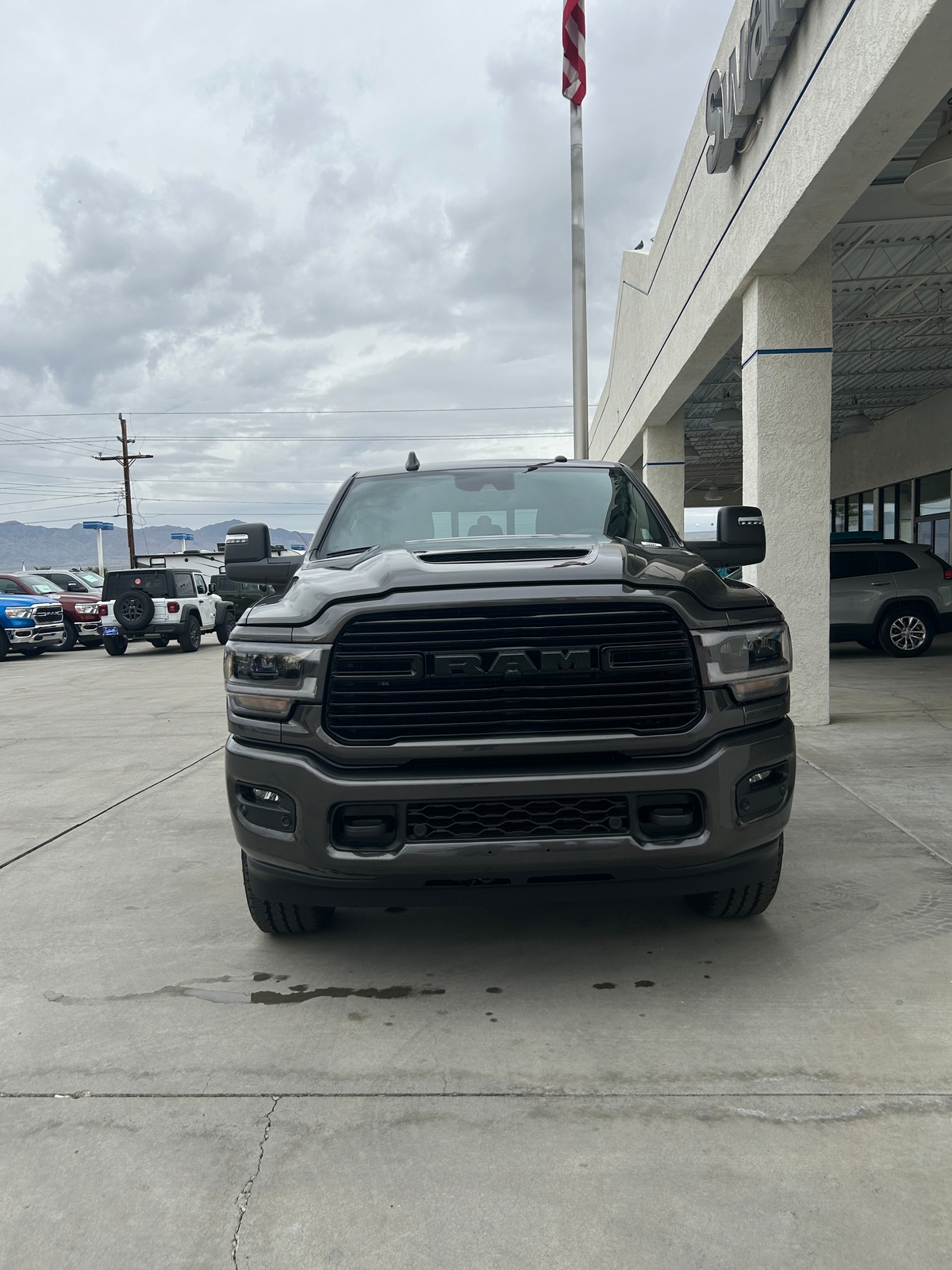 2024 Ram 2500 LARAMIE MEGA CAB 4X4 6'4 BOX