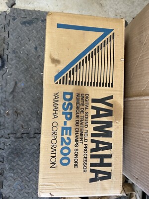 Yamaha  DSP-E200 Digital Sound Field Processor - Tested - No Remote