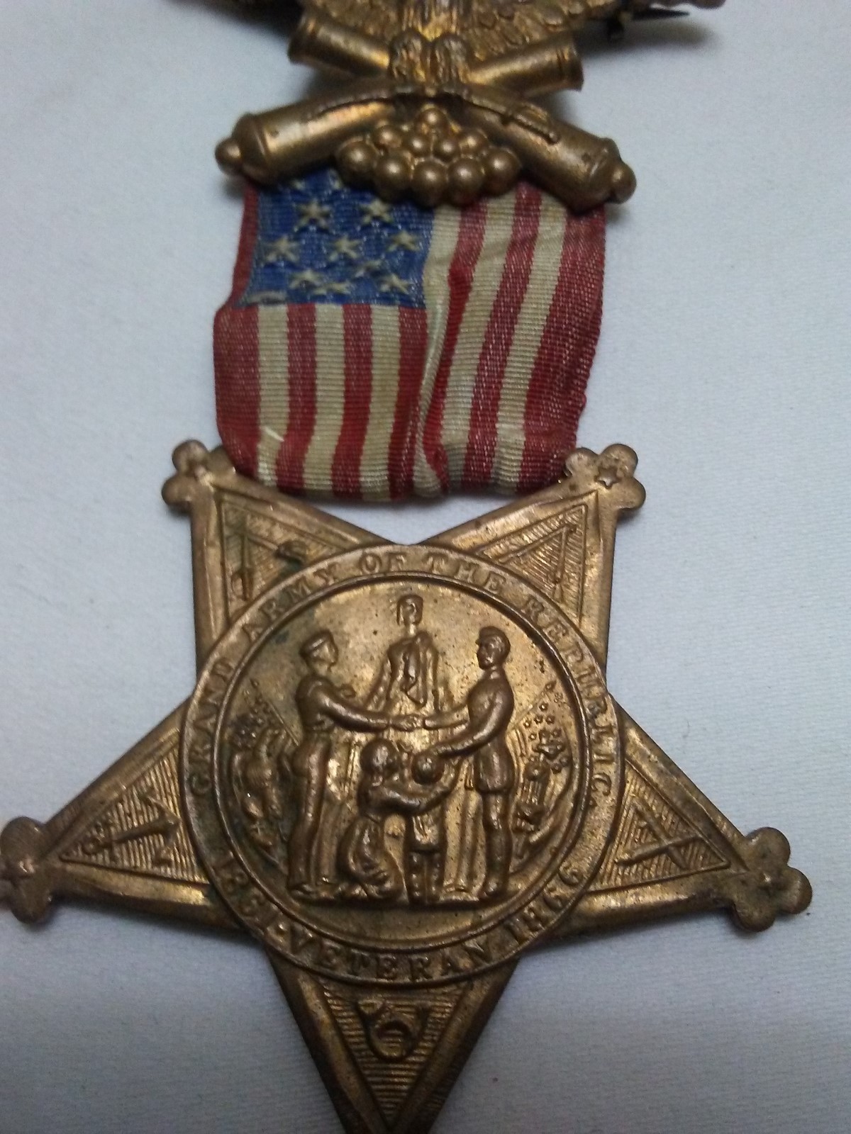 Antique Grand Army of the Republic Civil War Veterans Badge Medal