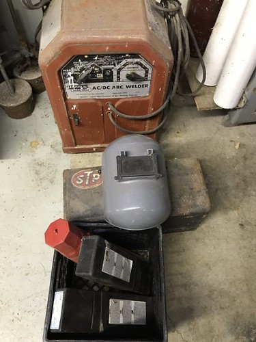 Lincoln Electric Stick Welder 225/125 AC/DC ARC Welder W/ Tons Rod ~ Cape Cod