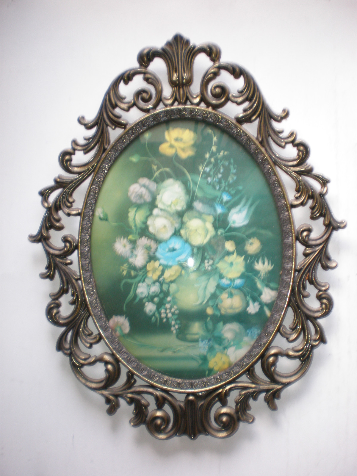 Vintage Ornate Oval  Picture Frames Convex Bubble Dome Glass 10 1/2