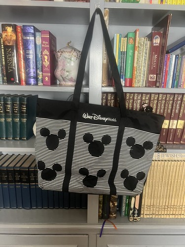 バッグ mickey Loungefly Disney Mickey Mouse Checkered Texture Convertible