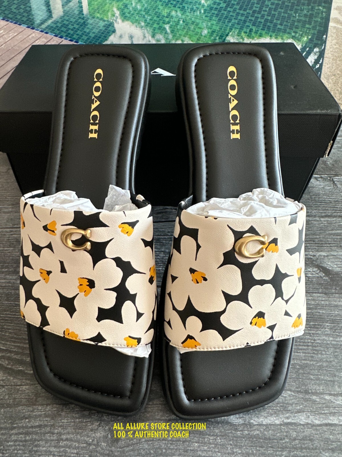 ［INSCRIRE］Florence Sandals COACH Florence Signature Logo Coated Canvas Slide Sandals