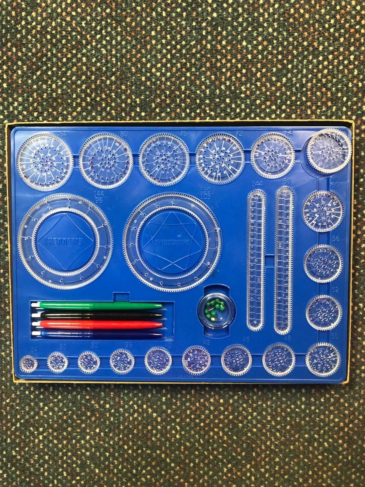 VINTAGE 1967 KENNER'S #401 SPIROGRAPH WITH ALL WHEELS, PINS, INSTRUCTIONS, AND 4