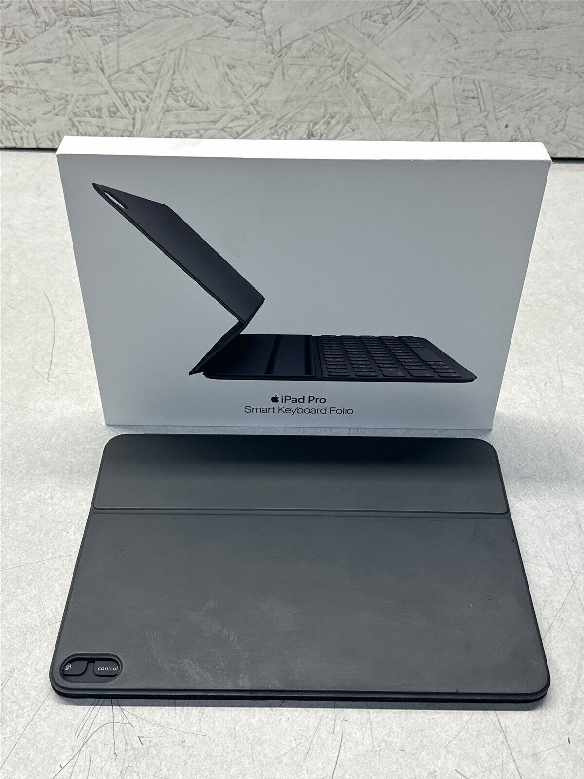 Smart Keyboard Folio | Smart Keyboard Folio |