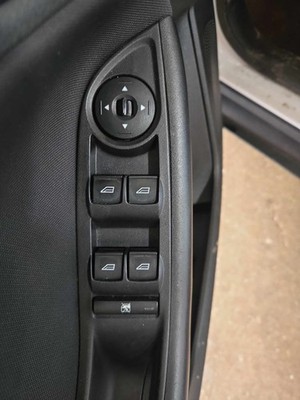 Used Front Door Window/Mirror Switch fits: FORD FOCUS 12 13 14 15 16 17 18