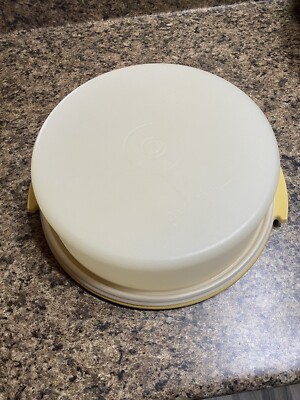 Vintage Tupperware Pie Cake Keeper Taker Carrier 719-2 Harvest Gold NO HANDLE