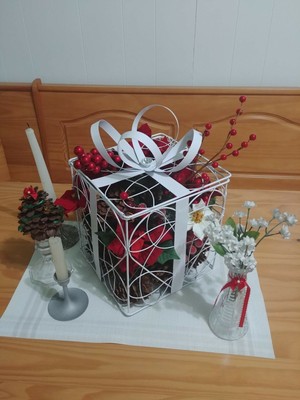 Wilton Reception Gift Card Holder - Gift Shaped BRAND NEW