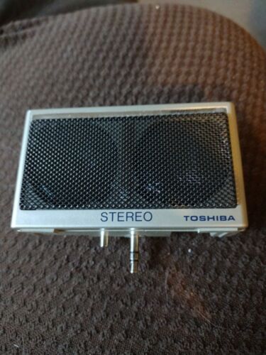 Toshiba Mini Small Stereo Speaker System Model SS-W1