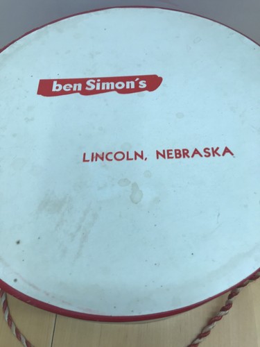 VINTAGE Ben Simon’s Hat Box Department Store Lincoln Nebraska Red white
