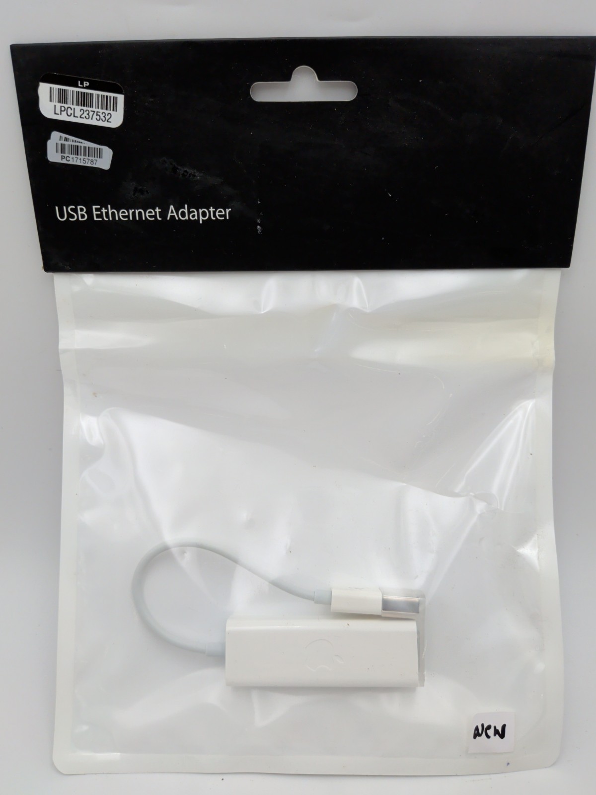 USB Ethernet Adapter MC704LL/A Connector New Genuine Sealed Apple A1277