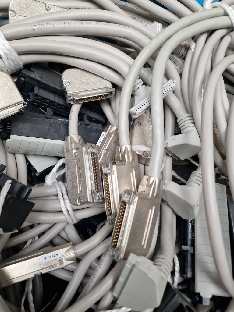 1492-ACABLE010Z SER. A PLC CABLE — 2