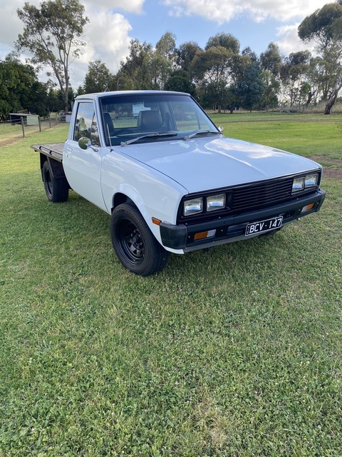 mitsubishi l200 express