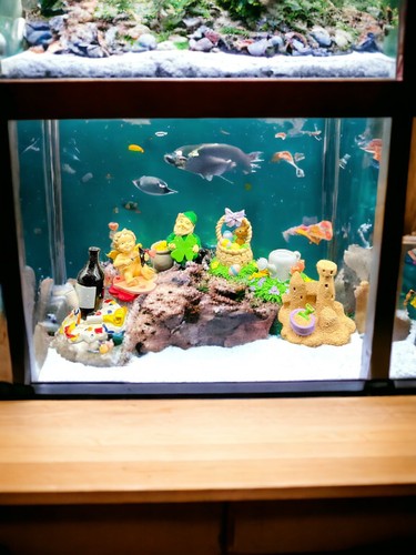 Top Fin Fish Tank Decor Lot of 6 themed January Through June Most 2.5” T X 2“ W