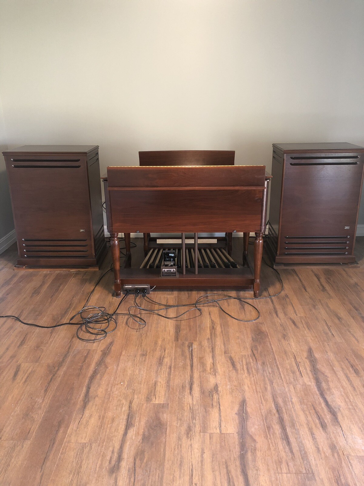 Hammond B-3 Organ NEW MK2 Model With Pair Of 122 Leslie Speakers