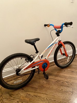 specialized hotrock training wheels