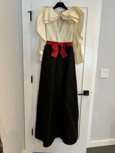 GUCCI★素敵！BLACK WOOL SILK BOW ROSE BROOCH DRESS GUCCI DRESS BLACK WOOL SILK BOW ROSE BROOCH SLEEVELESS