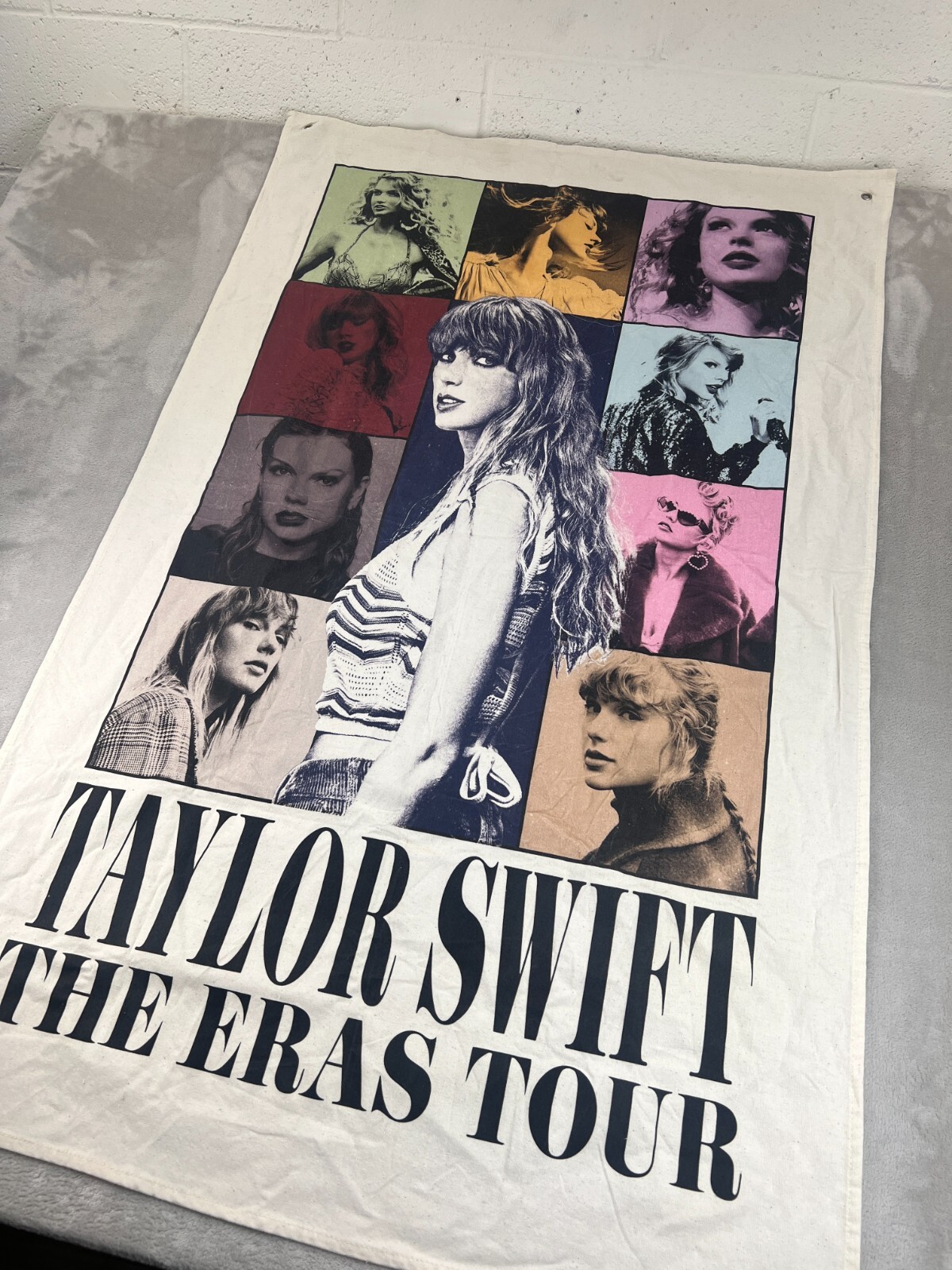 テイラースウィフト CANVAS TAPESTRY NEW Taylor Swift 2023 Eras Tour Authentic Official Canvas