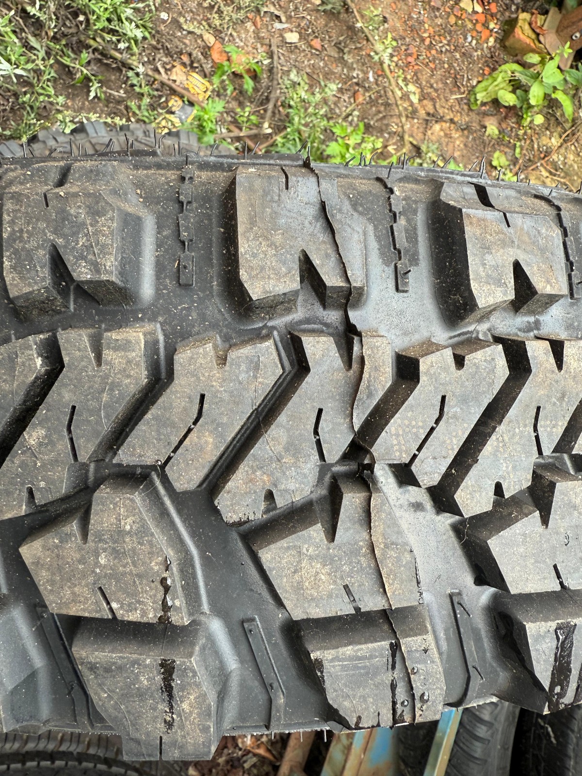 New 235 85 16 Goodyear, Wrangler, M+S 120/116Q x1 Tyre (F1_tyres) FOD YD145