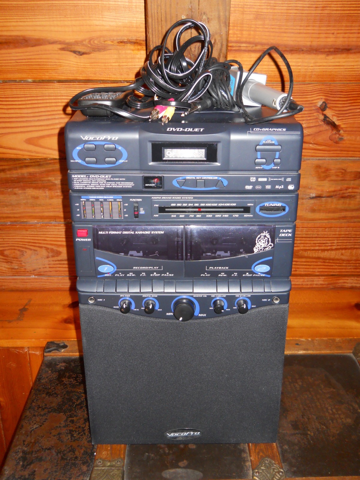 VocoPro DVD Duet Karaoke System W/ Cords, Mic, & Remote