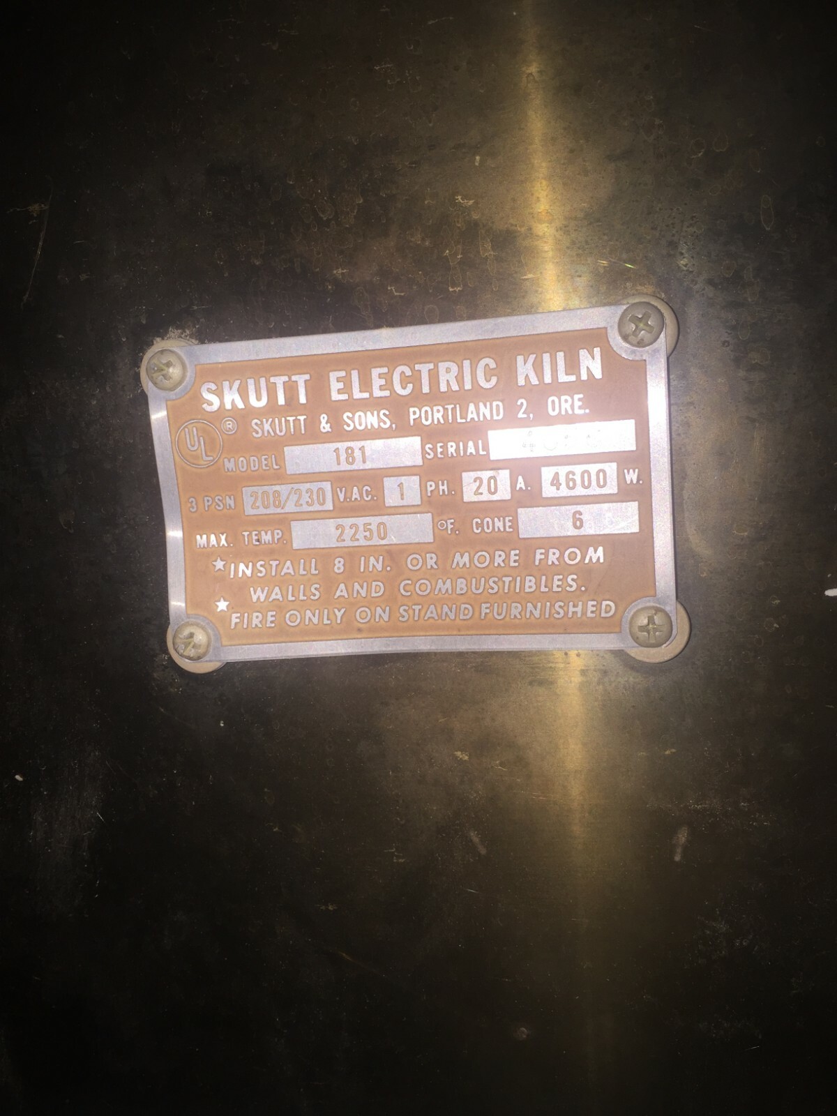 SKUTT ELECTRIC KILN Model 181 with ceramic stacking shelves
