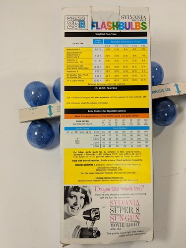 Vintage Sylvania Blue Dot Flashbulbs 25B  Total of 10 Bulbs (m2)