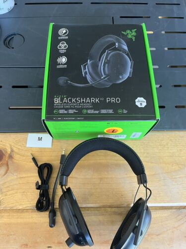 Razer BlackShark V2 Pro Wireless Over-Ear Gaming Headset - MISSING Pads/Dongle Razer BlackShark V2 Pro Wireless Over-Ear Gaming Headset - MISSING Pads/Dongle