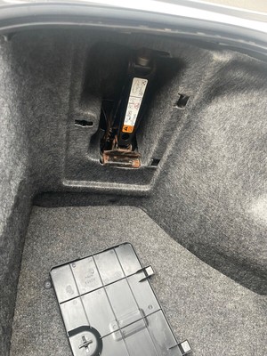 image 17 of interior