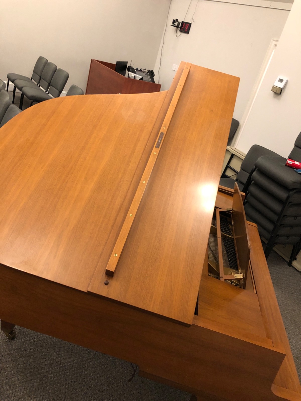 YAMAHA G1 Satin Walnut Baby Grand Piano 5'3