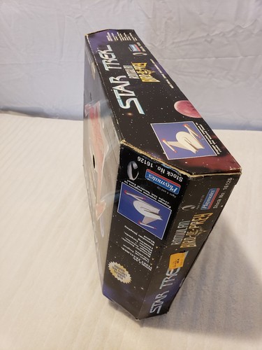 Playmates STAR TREK Romulan Bird Of Prey w/Lights & Sound ~ NEW! ~ FAST SHIPPING