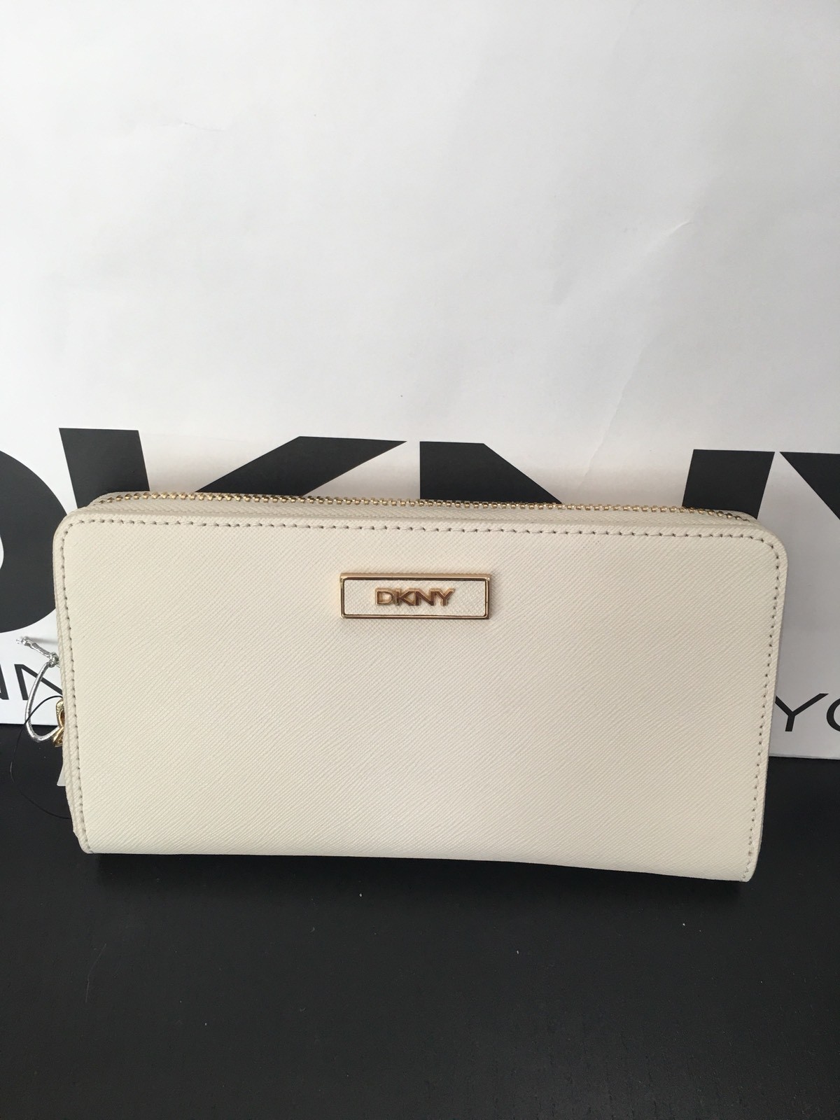 dkny zip around wallet