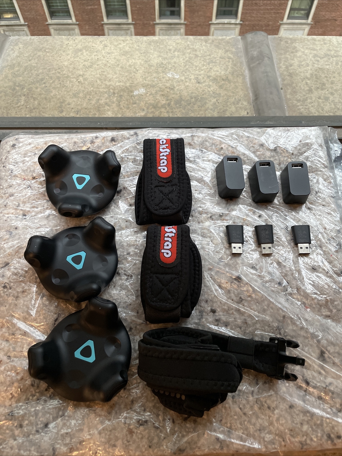 3 Htc Vive Tracker 2.0 with straps 🚀SHIPS WORLDWIDE🚀Full