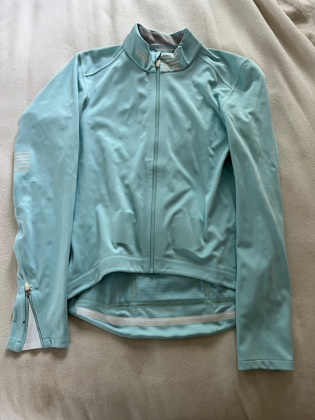 ウエア Rapha Pro team soft shell jaket Review: Rapha Pro Team Softshell Jacket | road.cc