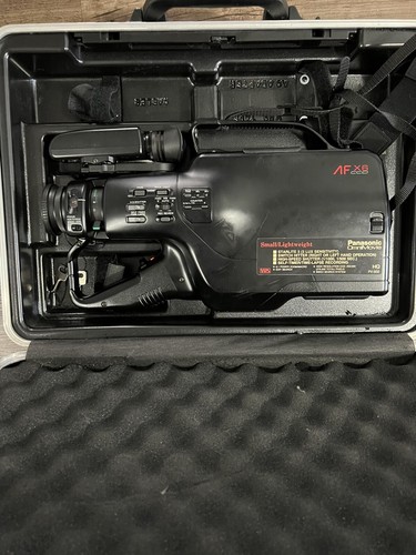 Vintage Panasonic OmniMoview AF X6 CCD PV-502D VHS HQ Camcorder w