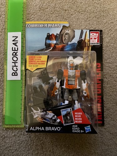 Transformers Combiner Wars Deluxe Class Alpha Bravo