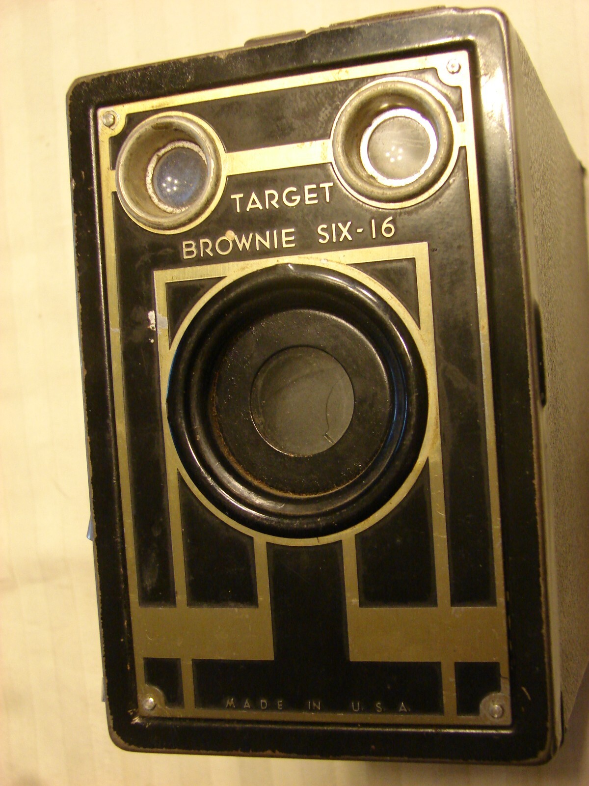 EASTMAN KODAK 社製　TARGET  SIX 16 The Kodak Brownie Target Six-16 with the FAK 616 - Aly's