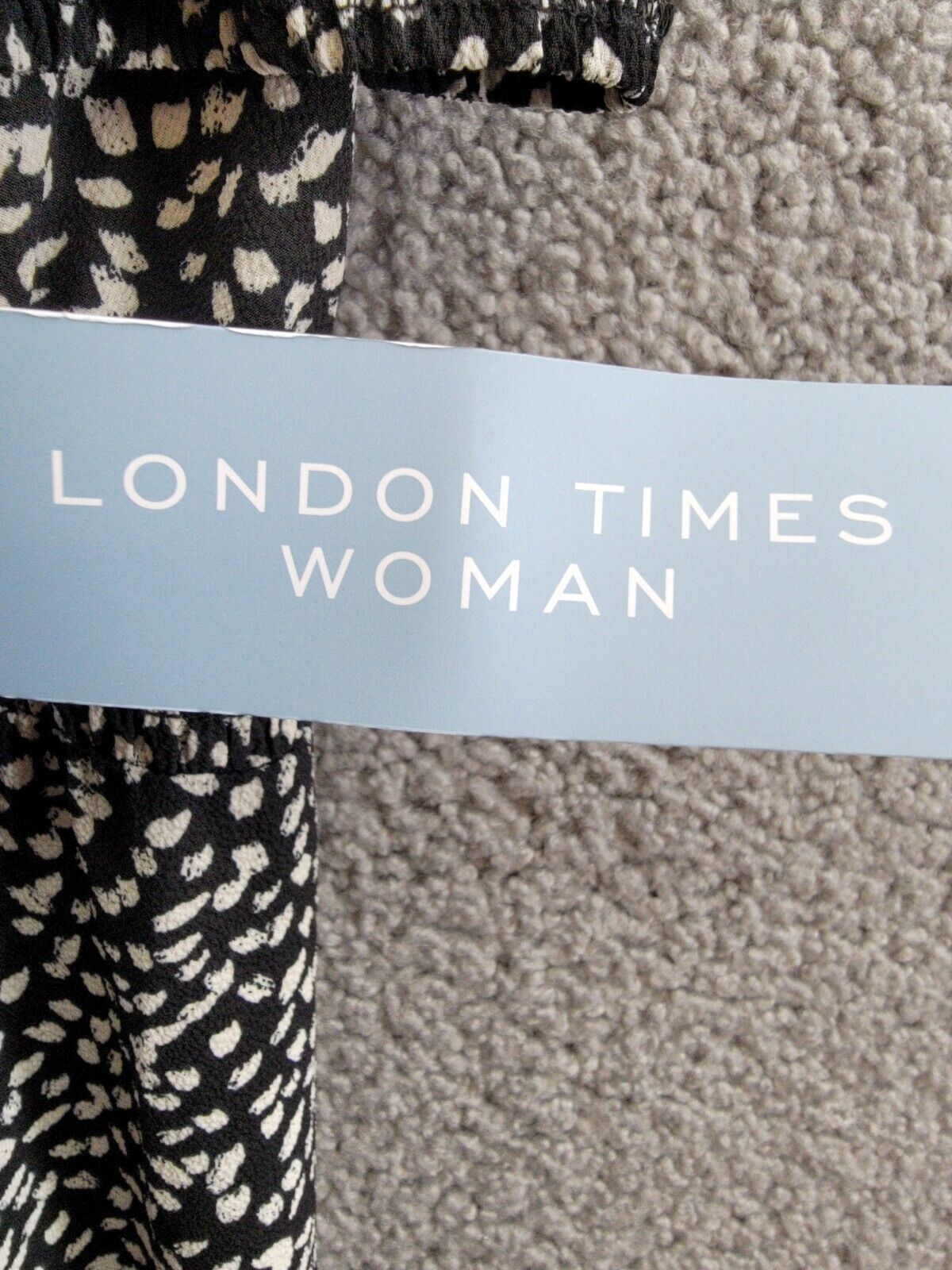 London Times Plus Puff Sleeve Front Zip Jumpsuit 22W Black/Ivory Smocked Waist - Picture 17 of 18