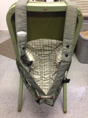 INFANTINO ~ BABY CARRIER ~ HOLDS A BABY FROM 8lbs TO 26lbs ~ PLAID GREEN