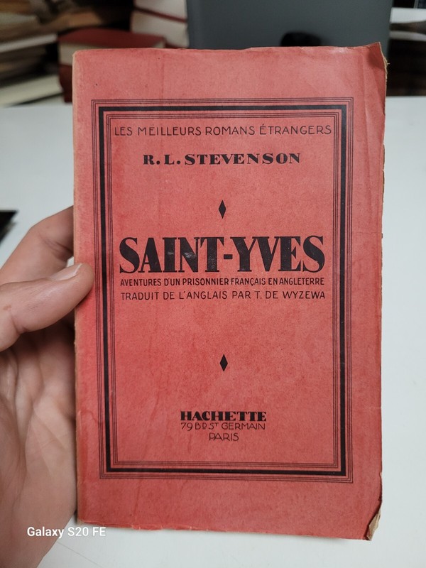 Saint Yves - Stevenson R.L. - Editions Hachette .