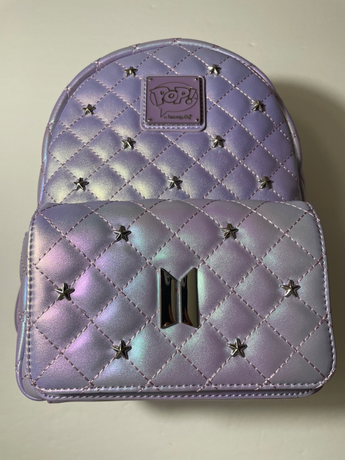 【注目コラボ】Loungefly Funko Pop BTS Logo Funko Pop! By Loungefly BTS Logo Iridescent Purple Mini Backpack