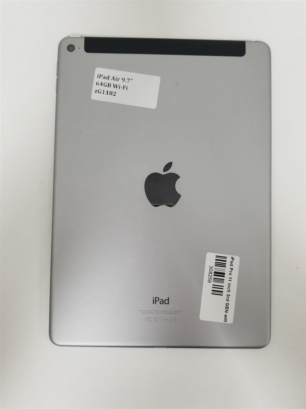Apple iPad Air 9.7