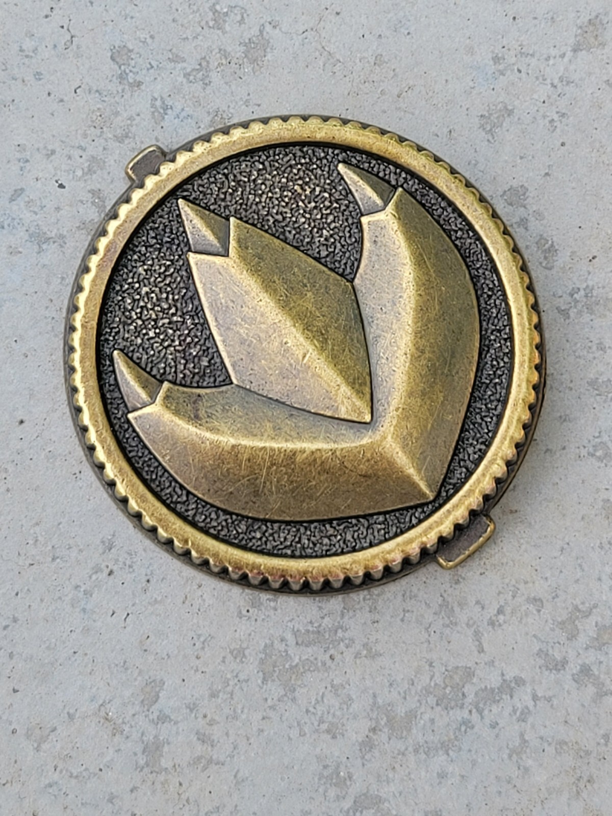 銅剣 Lightning Weathered Dragon Power Coin Alloy Metal Made for