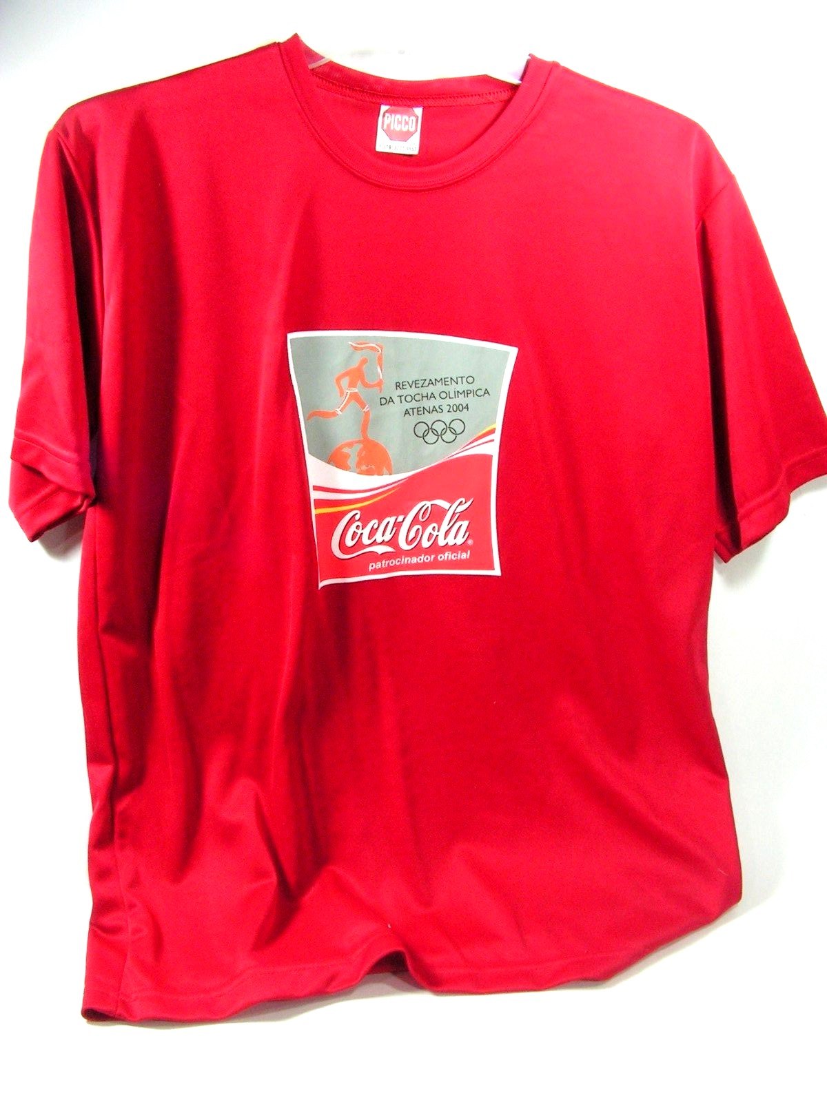 2004アテネオリンピックトーチリレーユニフォームコカ・コーラモデル Red Men's 2004 ATHENS OLYMPICS TORCH RELAY TEE SHIRT, Coca